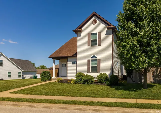 Photo 2 of Manufactured home for sale at 15349 Haiku Rd, Evansville, IN 47725 | MLS# 202618611 | Listing updated on 2026-08-19