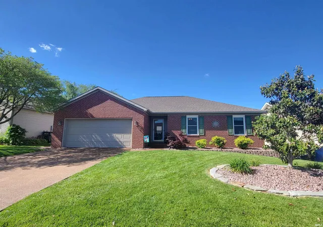 Photo 1 of Sale Pending at 4620 Crowne Ridge Ct, Evansville, IN 47725 | MLS# 202618622 | Listing updated on 2026-05-21