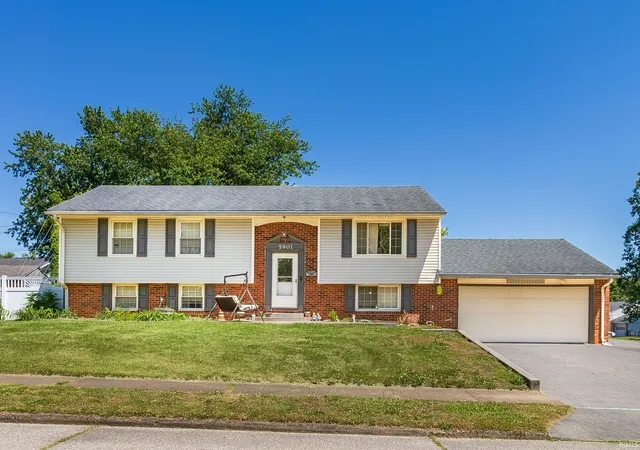 Homes for sale in Evansville, IN | 5901 Foxboro Ln, Evansville, IN 47710 | MLS# 202618661