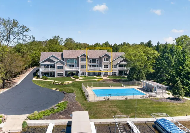 Condo for sale at 8732 E Smith Dr #E3, Syracuse, IN 46567 | MLS# 202618714