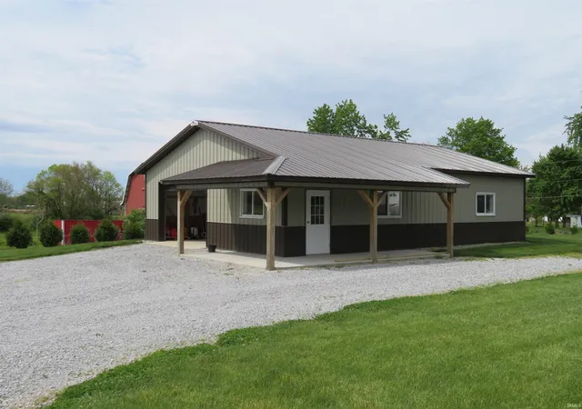 3rd image of 15670 County Road 42, Goshen, IN 46528 | MLS# 202618732
