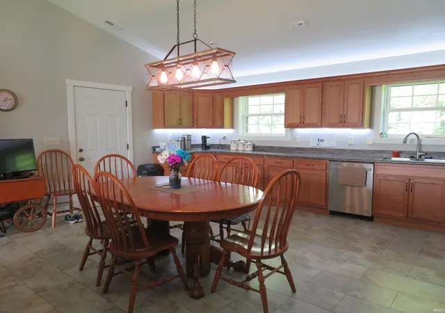 4th image of 15670 County Road 42, Goshen, IN 46528 | MLS# 202618732
