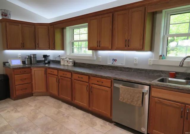 5th image of 15670 County Road 42, Goshen, IN 46528 | MLS# 202618732