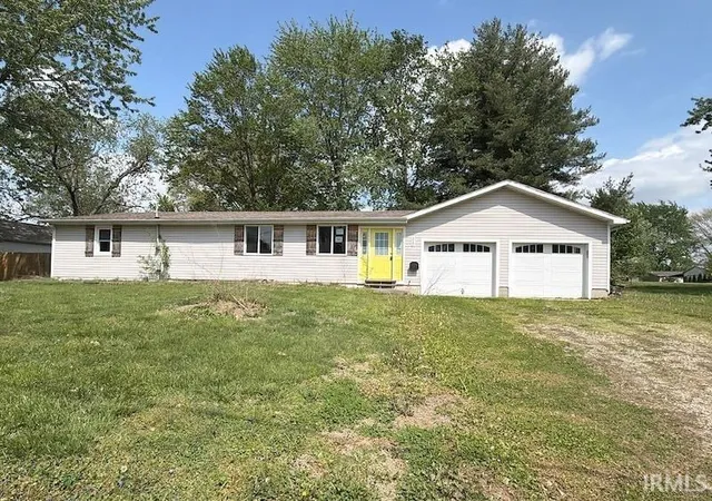 Photo 1 of Sale Pending at 320 Elm St, Lynnville, IN 47619 | MLS# 202618736 | Listing updated on 2026-08-27