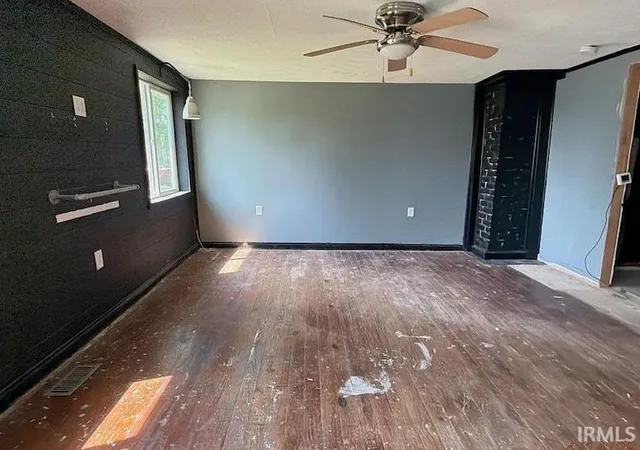 Photo 4 of Sale Pending at 320 Elm St, Lynnville, IN 47619 | MLS# 202618736 | Listing updated on 2026-08-27