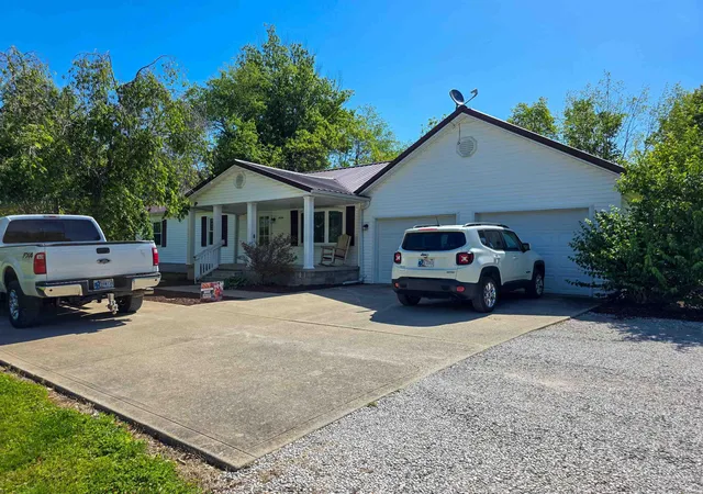 Homes for sale in Jasonville, IN | 14544 W 900 N, Jasonville, IN 47438 | MLS# 202618762
