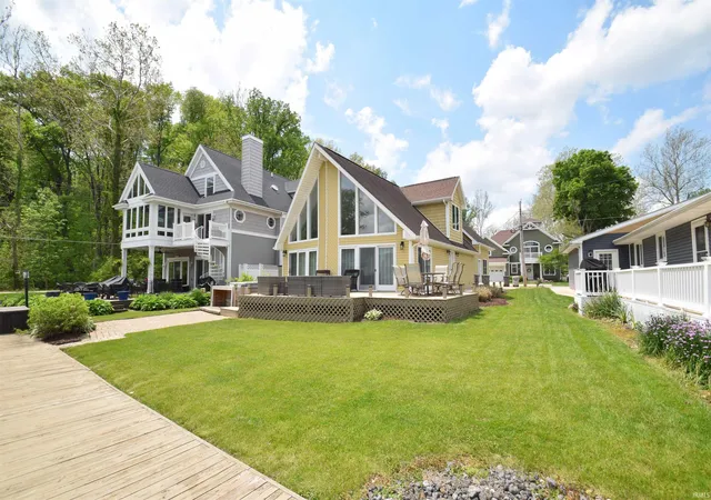 24th image of 10272 South Channel Dr, Syracuse, IN 46567 | MLS# 202618775