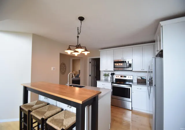5th image of 10272 South Channel Dr, Syracuse, IN 46567 | MLS# 202618775