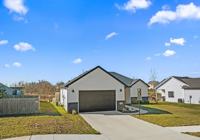 Photo 1 of Manufactured home for sale at 203 W Longfellow Blvd, Columbia City, IN 46725 | MLS# 202618808 | Listing updated on 2026-07-29