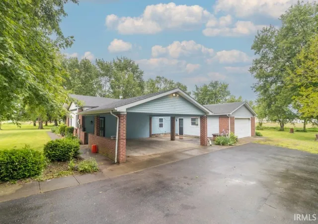 Photo 3 of Manufactured home for sale at 1109 S County Rd 250 E, New Castle, IN 47362 | MLS# 202618844 | Listing updated on 2026-08-28
