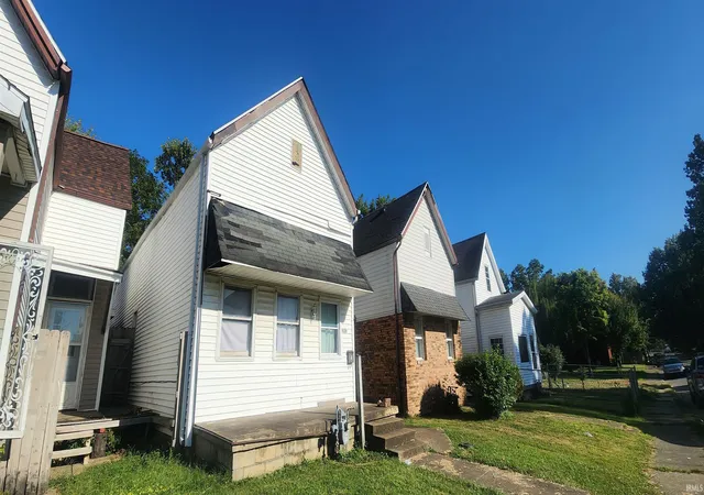Homes for sale in Evansville, IN | 1029 N 4th Ave, Evansville, IN 47710 | MLS# 202618946