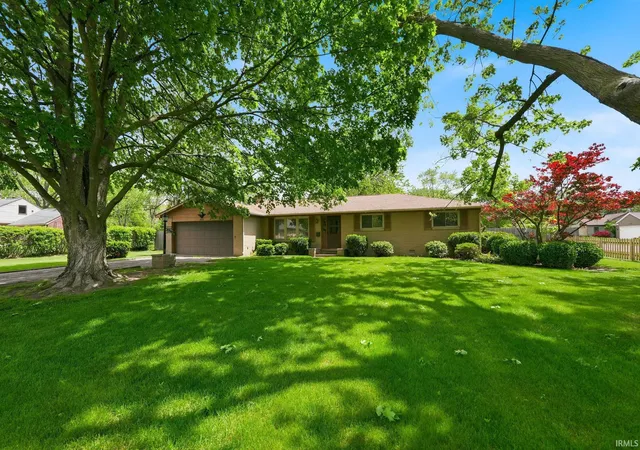 2nd image of 2710 Reed Rd, Fort Wayne, IN 46815 | MLS# 202618961