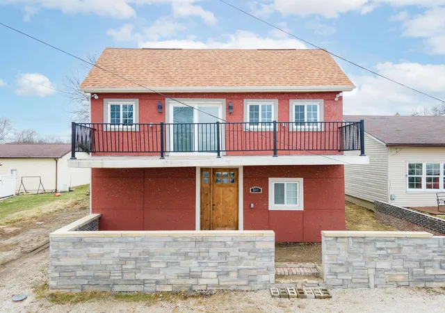 2nd image of 106 N Washington St, Van Buren, IN 46991 | MLS# 202618998
