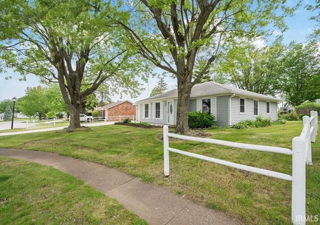 2nd image of 1908 Versailles Dr, Kokomo, IN 46902 | MLS# 202619013