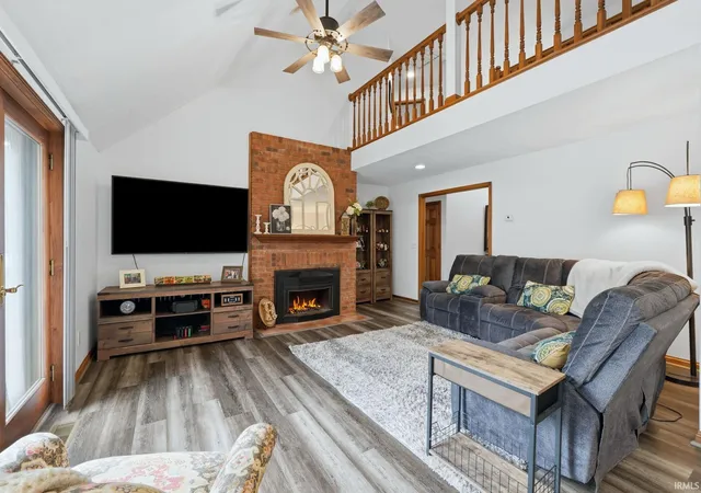 Photo 3 of Sale Pending at 9827 Crown Point Dr, Fort Wayne, IN 46804 | MLS# 202619094 | Listing updated on 2026-07-19