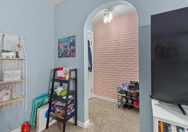 Photo 3 of Sale Pending at 3529 S Home Ave, Marion, IN 46953 | MLS# 202619108 | Listing updated on 2026-07-16