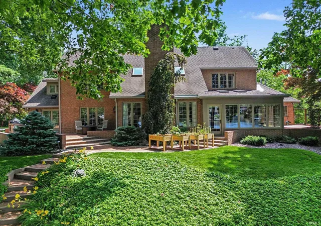 2nd image of 54940 Woodhold Ct, Elkhart, IN 46516 | MLS# 202619125