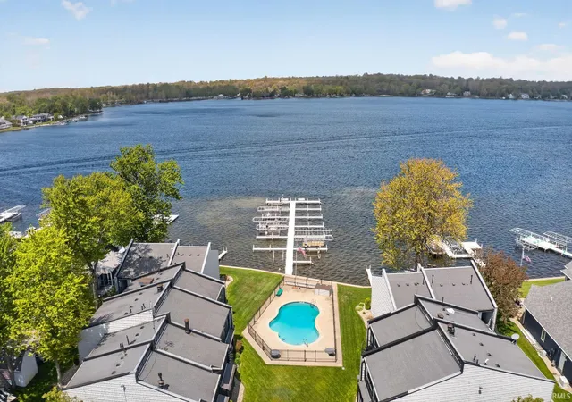 2nd image of 3586 E Forest Glen Ave (unit 5) #Lake Tippecanoe, Leesburg, IN 46538 | MLS# 202619134