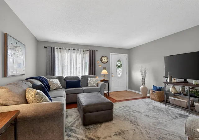 5th image of 6615 Redbud Dr, Fort Wayne, IN 46825 | MLS# 202619150