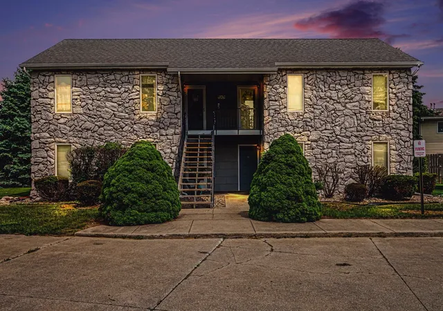Condo for sale at 207 Tanglewood Dr #D, Goshen, IN 46526 | MLS# 202619158