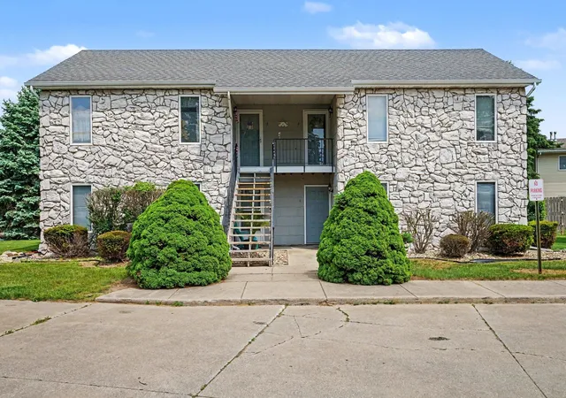 Photo 2 of Condo for sale at 207 Tanglewood Dr #D, Goshen, IN 46526 | MLS# 202619158 | Listing updated on 2026-07-18
