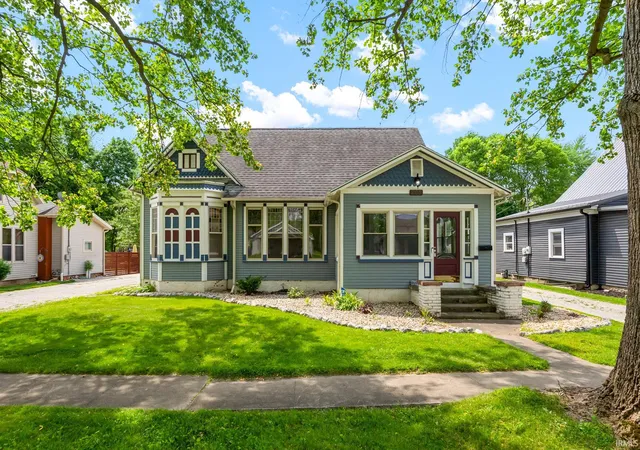 Homes for sale in North Manchester, IN | 205 W 4th St, North Manchester, IN 46962 | MLS# 202619213