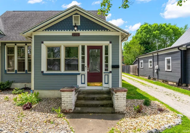 Homes for sale in North Manchester, IN | 205 W 4th St, North Manchester, IN 46962 | MLS# 202619213