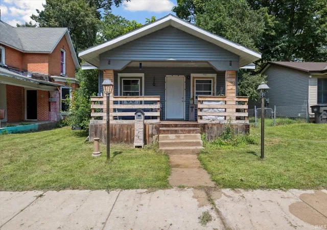 3rd image of 714 W Blaine Ave, Elkhart, IN 46516 | MLS# 202619259