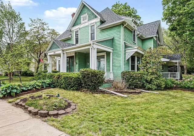 1st image of 435 S Main St, Middlebury, IN 46540 | MLS# 202619303