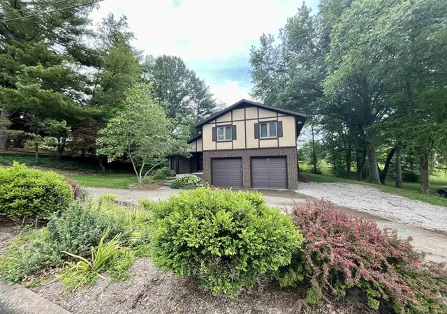 1st image of 1153 W 13th St, Jasper, IN 47546 | MLS# 202619331