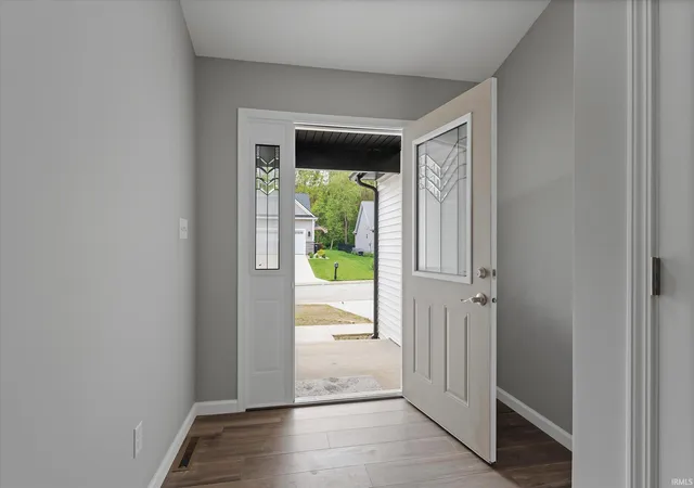 Photo 2 of Sale Pending at 53784 Terre Verde Hills Ct, South Bend, IN 46628 | MLS# 202619351 | Listing updated on 2026-09-11