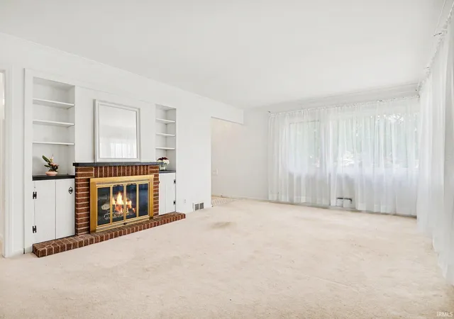 Photo 3 of Manufactured home for sale at 1821 Rockne Dr, South Bend, IN 46617 | MLS# 202619358 | Listing updated on 2026-06-16
