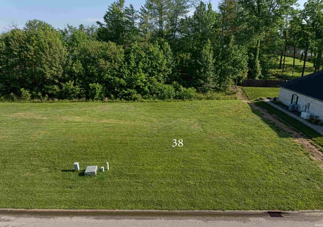 2nd image of 8141 Blessing Wy, Evansville, IN 47712 | MLS# 202619382