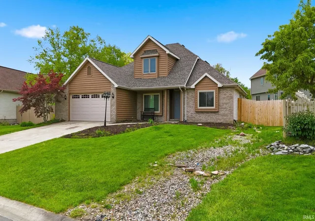 Homes for sale in Columbia City, IN | 1686 E Brookside Trl, Columbia City, IN 46725 | MLS# 202619383
