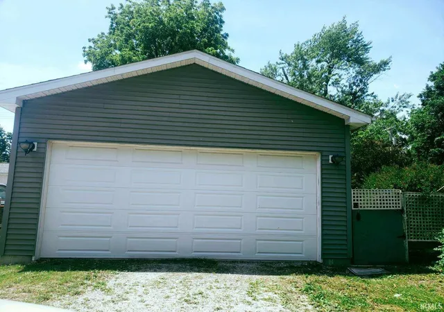 4th image of 612 S Monticello St, Winamac, IN 46996 | MLS# 202619389