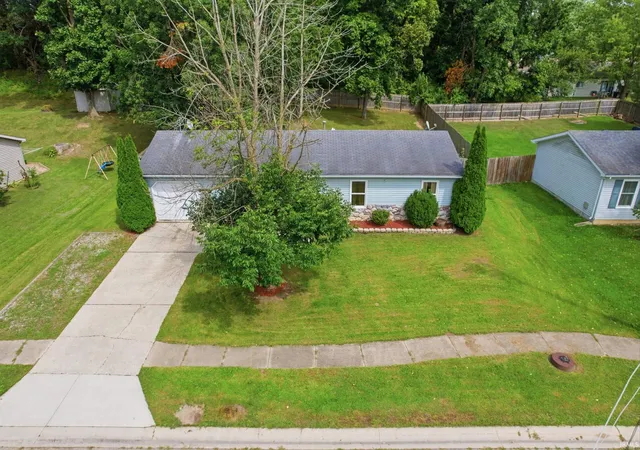 Photo 3 of Sale Pending at 512 N Mckinley St, Angola, IN 46703 | MLS# 202619408 | Listing updated on 2026-08-26