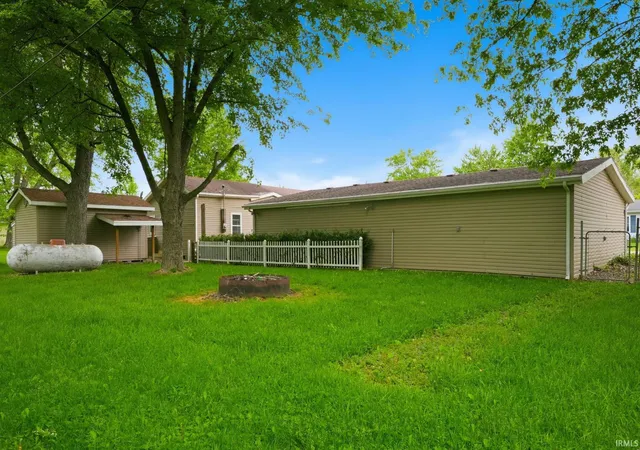 Homes for sale in Columbia City, IN | 3549 W Lakeway Dr 57 Dr, Columbia City, IN 46725 | MLS# 202619426