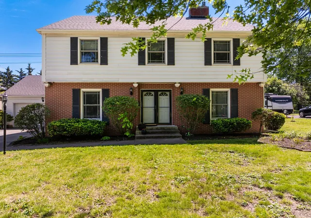 Homes for sale in Muncie, IN | 400 N Alden Rd, Muncie, IN 47304 | MLS# 202619433