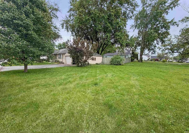 Homes for sale in Frankfort, IN | 951 W Palmer St, Frankfort, IN 46041 | MLS# 202619449