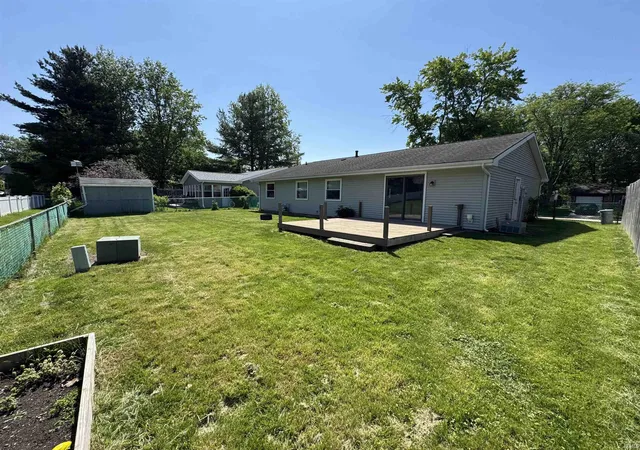 3rd image of 1957 Broadford Dr, South Bend, IN 46614 | MLS# 202619543