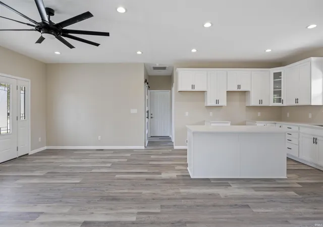 Photo 4 of Manufactured home for sale at 518 Lissaaron Dr, Winchester, IN 47394 | MLS# 202619600 | Listing updated on 2026-07-27