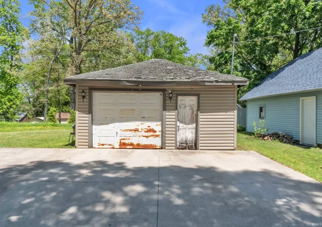 Homes for sale in Rome City, IN | 472 Spring Beach Rd, Rome City, IN 46784 | MLS# 202619609