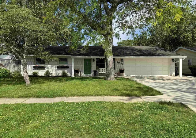 Homes for sale in Muncie, IN | 2908 N Richmond Dr, Muncie, IN 47304 | MLS# 202619610