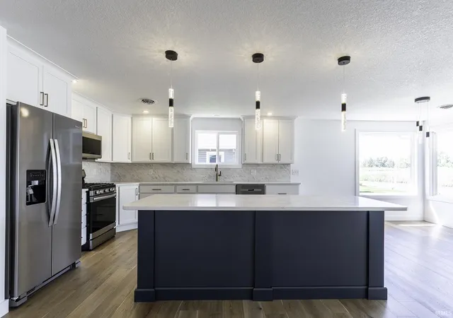 Photo 3 of Manufactured home for sale at 17 Ems C19c Ln, Warsaw, IN 46582 | MLS# 202619683 | Listing updated on 2026-10-04