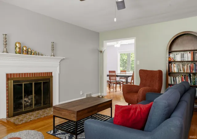 4th image of 53146 Oakmont Central Dr, South Bend, IN 46637 | MLS# 202619733