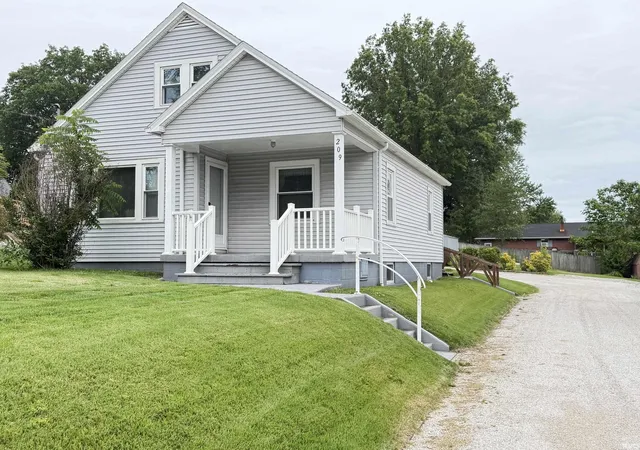 Photo 1 of Sale Pending at 209 S Main St, Huntingburg, IN 47542 | MLS# 202619743 | Listing updated on 2026-06-01