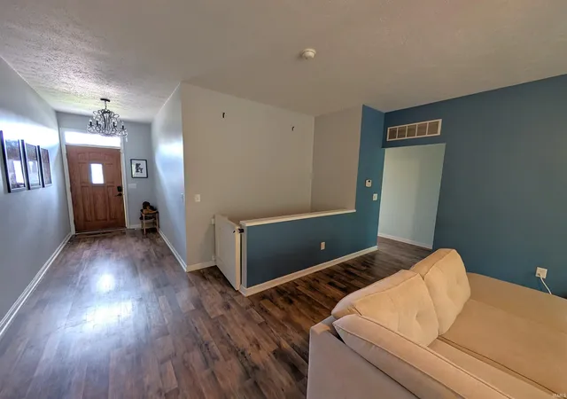 Photo 4 of Sale Pending at 333 Fairview Dr, Goshen, IN 46528 | MLS# 202619771 | Listing updated on 2026-07-09