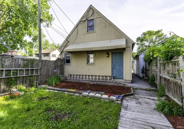 Photo 3 of Manufactured home for sale at 1124 W Jefferson Blvd, Fort Wayne, IN 46802 | MLS# 202619889 | Listing updated on 2026-07-06