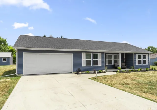 1st image of 1704 Dallas St, Auburn, IN 46706 | MLS# 202619902