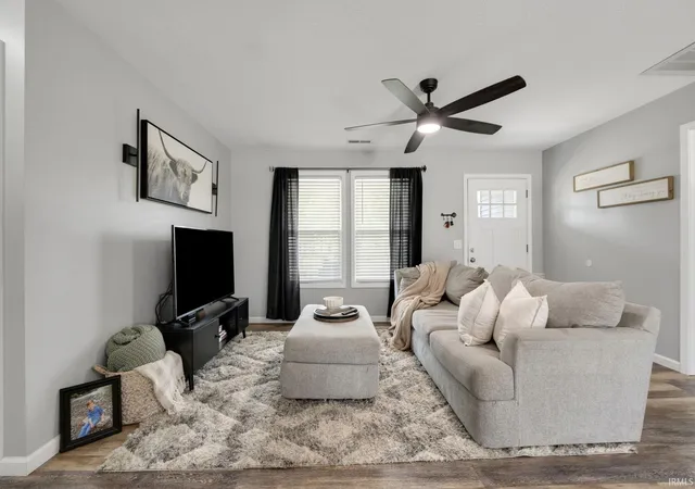 5th image of 1704 Dallas St, Auburn, IN 46706 | MLS# 202619902